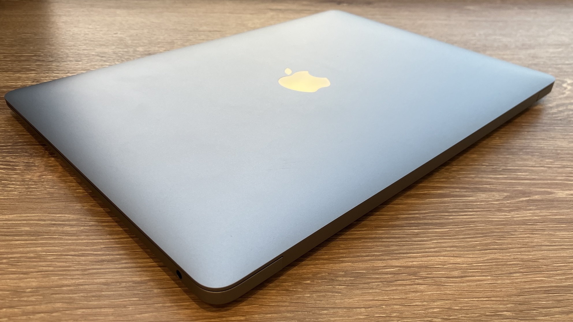 MacBook Air M1 使わなかったので売りたいです。 （AirとPro